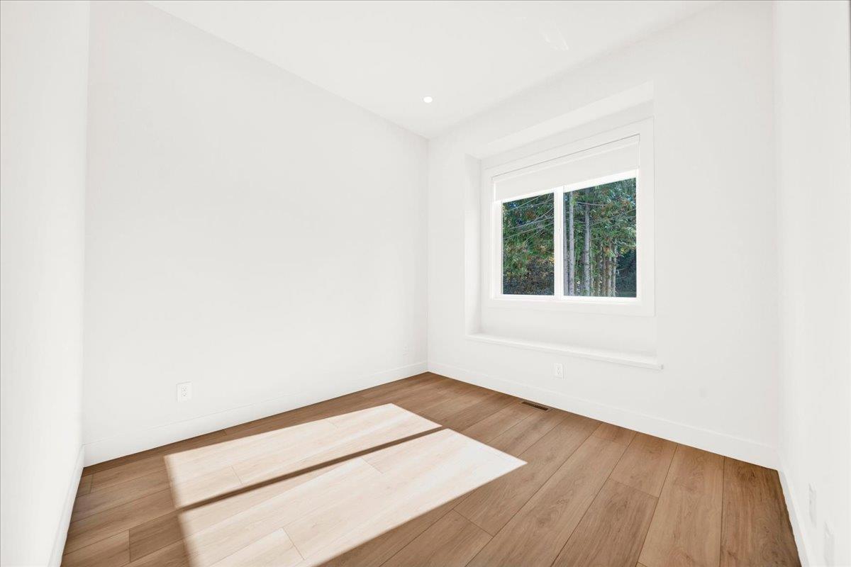 102 13437 Crestview Drive, Surrey, British Columbia  V3R 6V3 - Photo 30 - R3174160