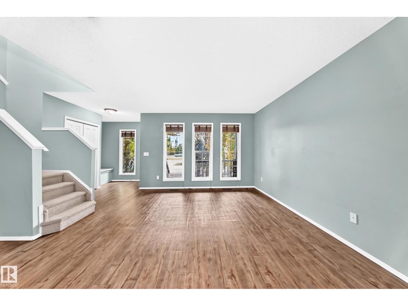 8 SPRUCE VILLAGE WY