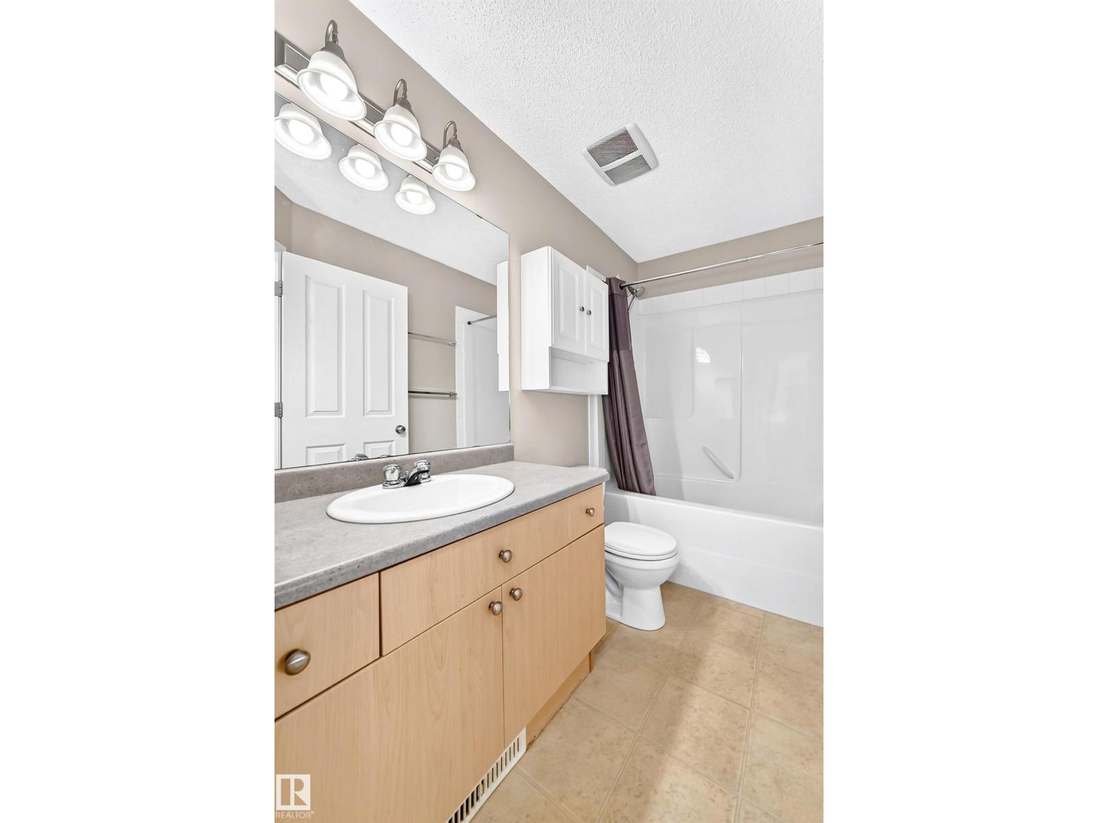 8 SPRUCE VILLAGE WY