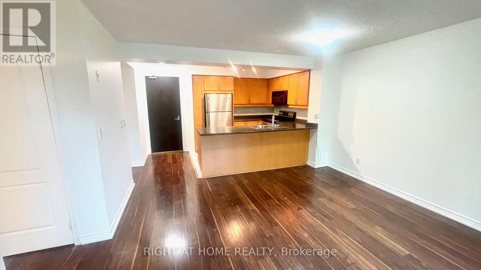 319 - 205 The Donway W, Toronto, Ontario  M3B 3S5 - Photo 3 - C13884544