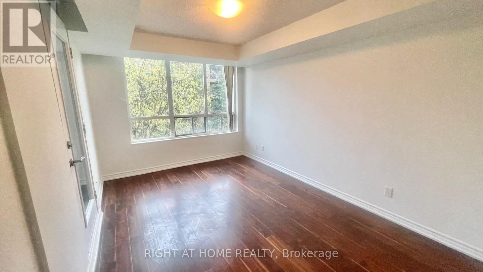 319 - 205 The Donway W, Toronto, Ontario  M3B 3S5 - Photo 4 - C13884544