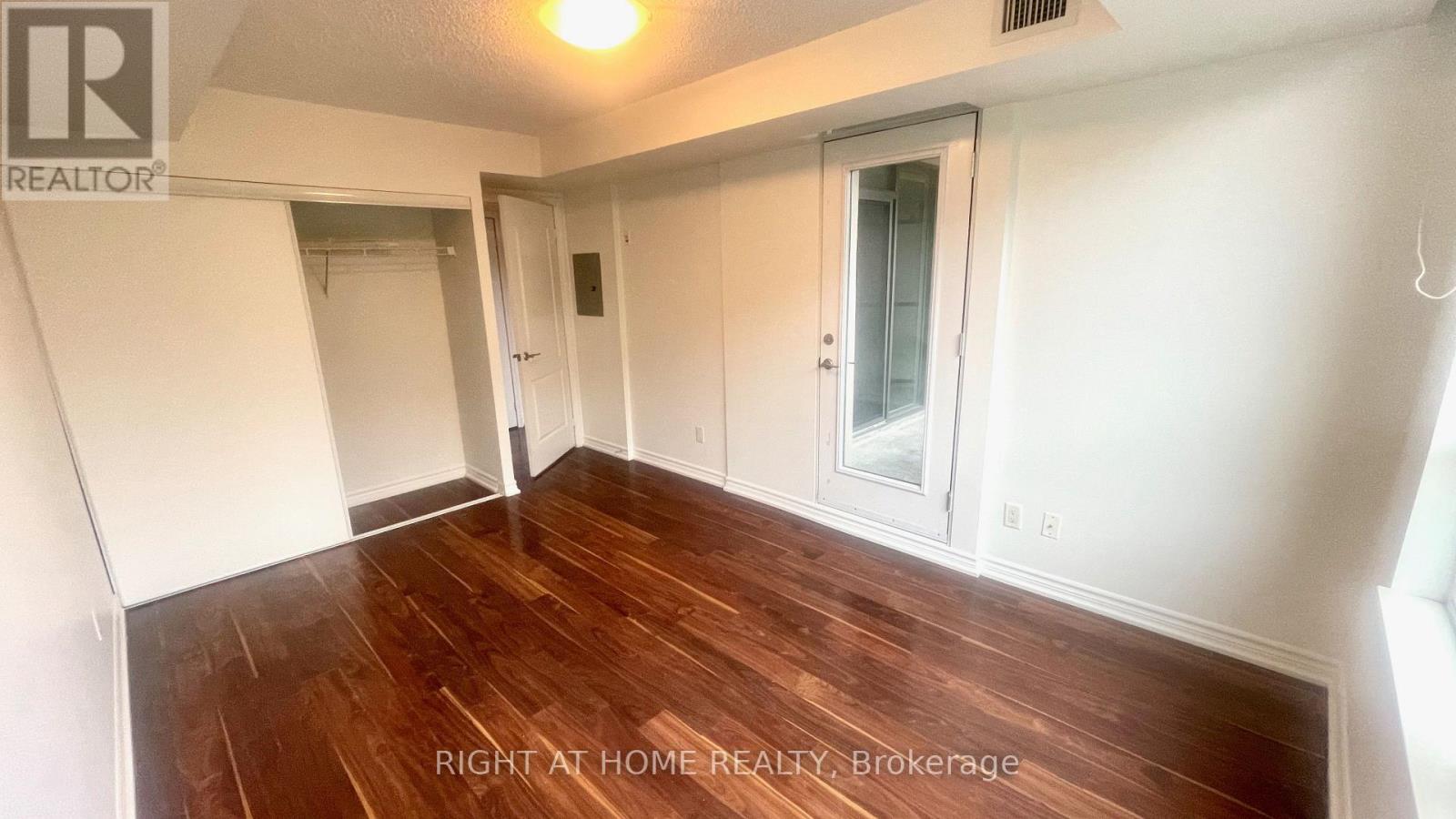 319 - 205 The Donway W, Toronto, Ontario  M3B 3S5 - Photo 5 - C13884544