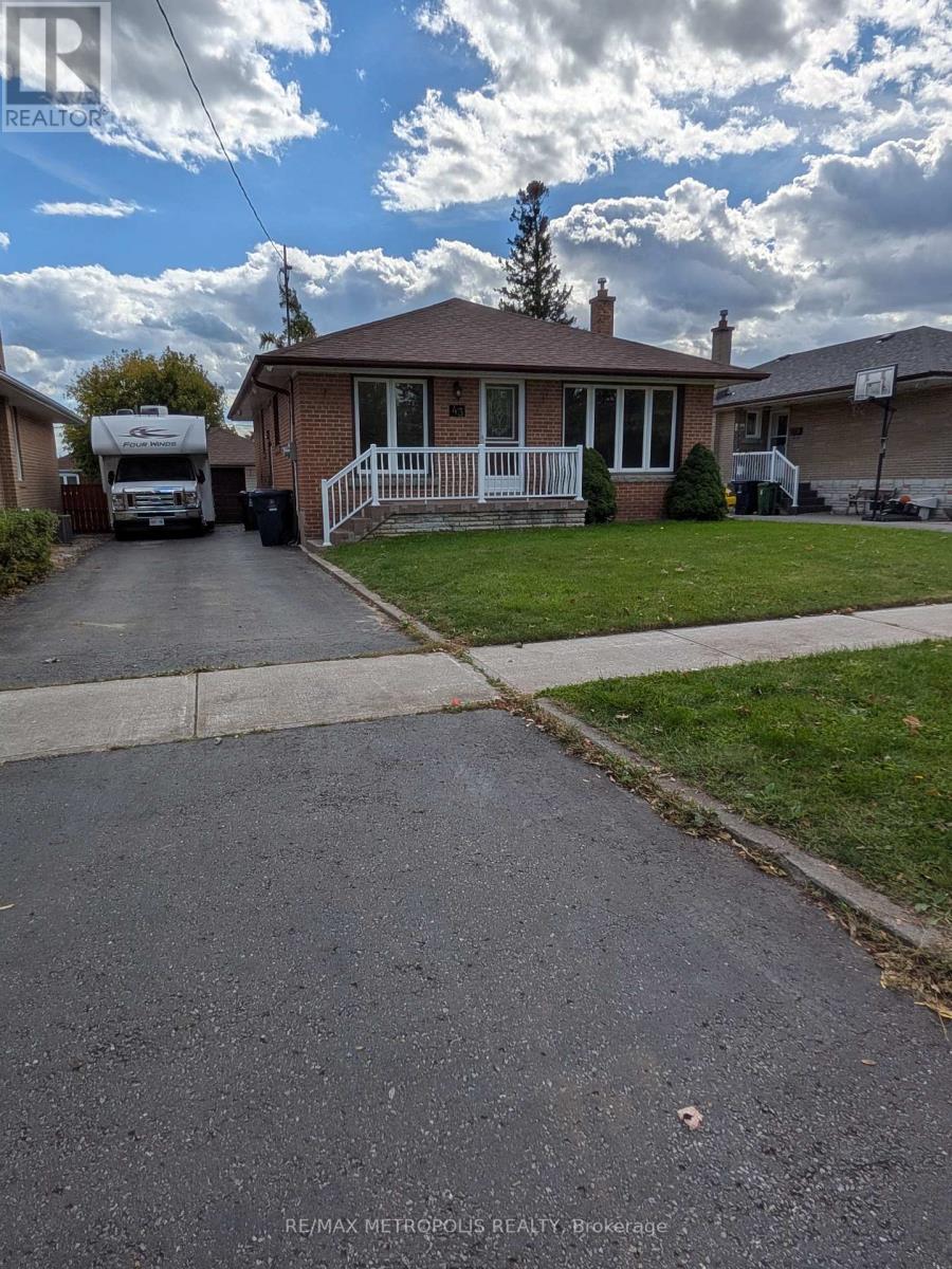 MAIN - 43 LEWISTON ROAD, Toronto, Ontario