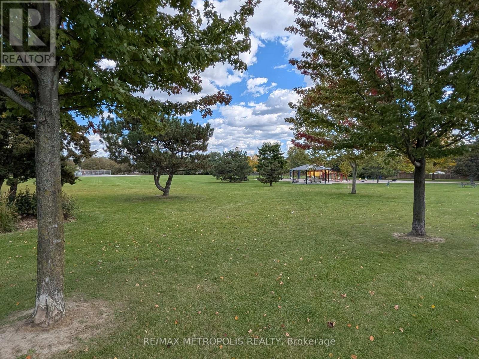 Main - 43 Lewiston Road, Toronto, Ontario  M1P 1X8 - Photo 11 - E13884584