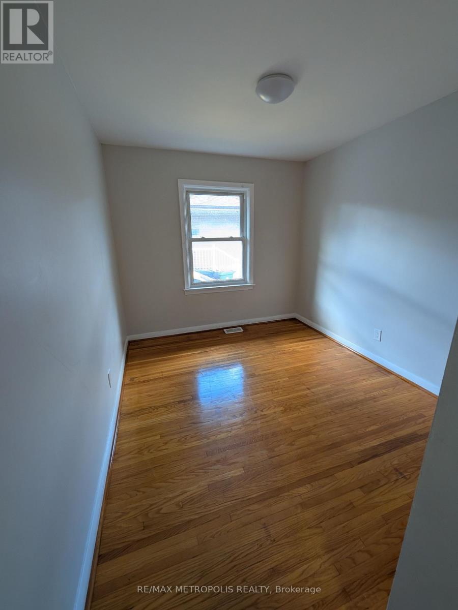 Main - 43 Lewiston Road, Toronto, Ontario  M1P 1X8 - Photo 7 - E13884584