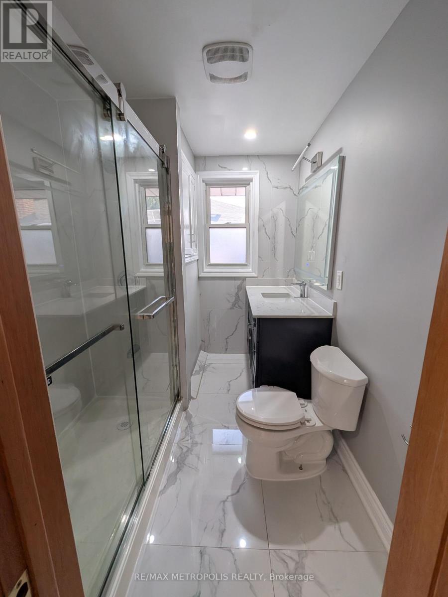 Main - 43 Lewiston Road, Toronto, Ontario  M1P 1X8 - Photo 9 - E13884584