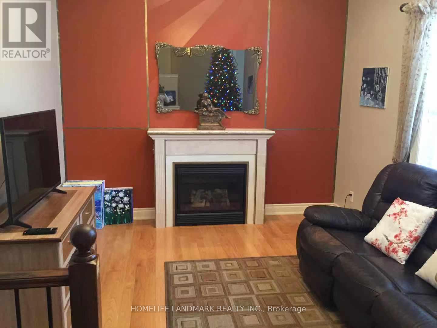 371 Dowson Loop, Newmarket, Ontario L3X 3G3 - Photo 4 - N13884590