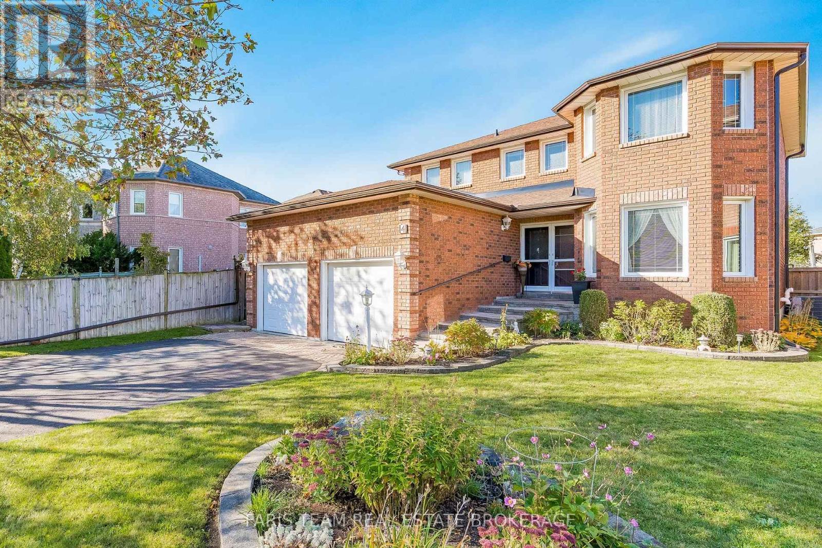 4 O'shaughnessy Crescent, Barrie (Holly), Ontario  L4N 7L7 - Photo 2 - S13884570