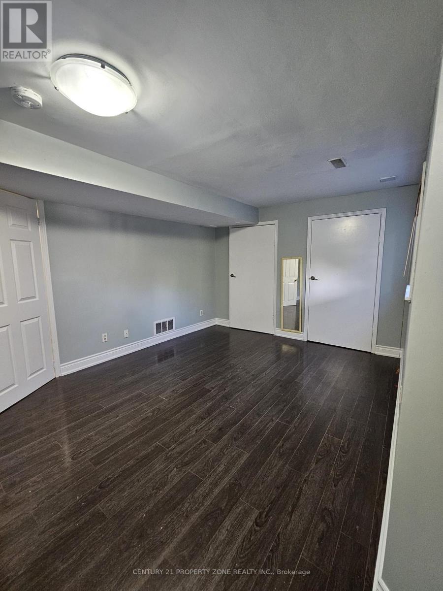 4473 Marshdale Court, Mississauga, Ontario  L5M 4G2 - Photo 12 - W13884532