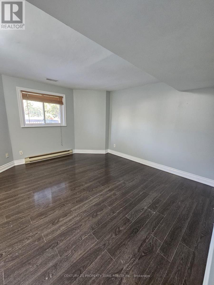 4473 Marshdale Court, Mississauga, Ontario  L5M 4G2 - Photo 9 - W13884532