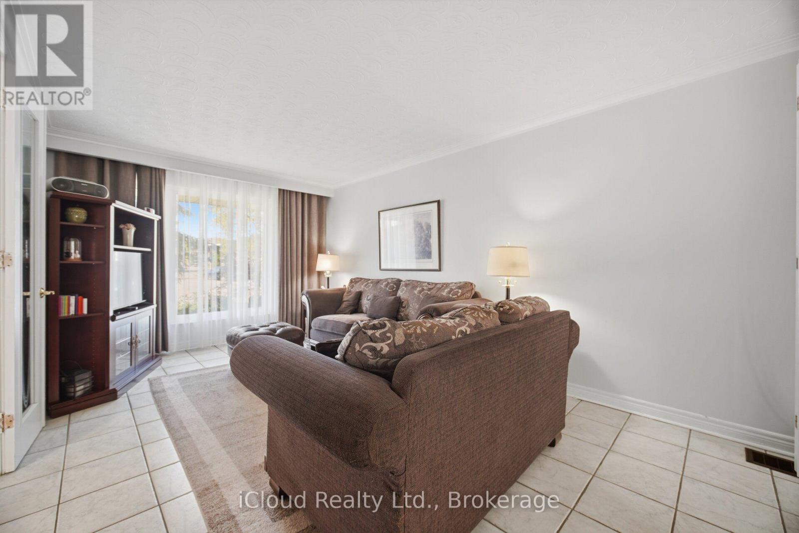 52 Bengal Court, Toronto, Ontario  M3L 1X9 - Photo 17 - W13884562