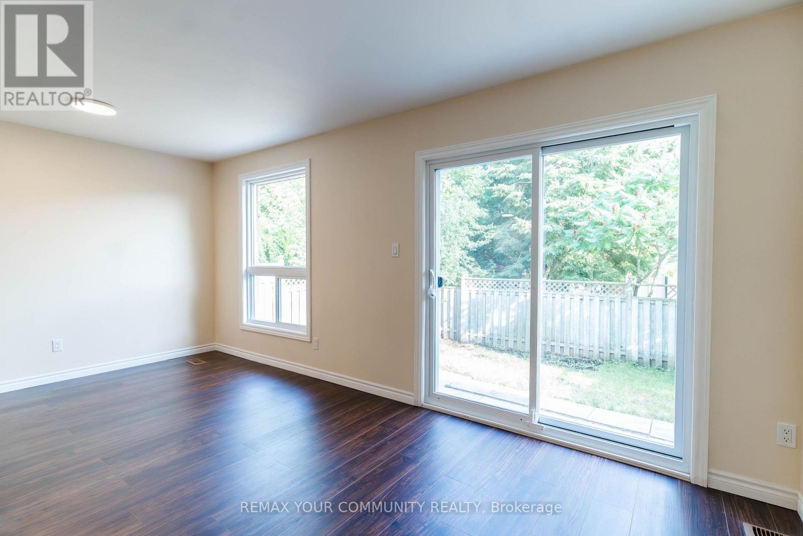 1553 Norwill Crescent, Oshawa, Ontario  L1G 7V1 - Photo 4 - E13884542