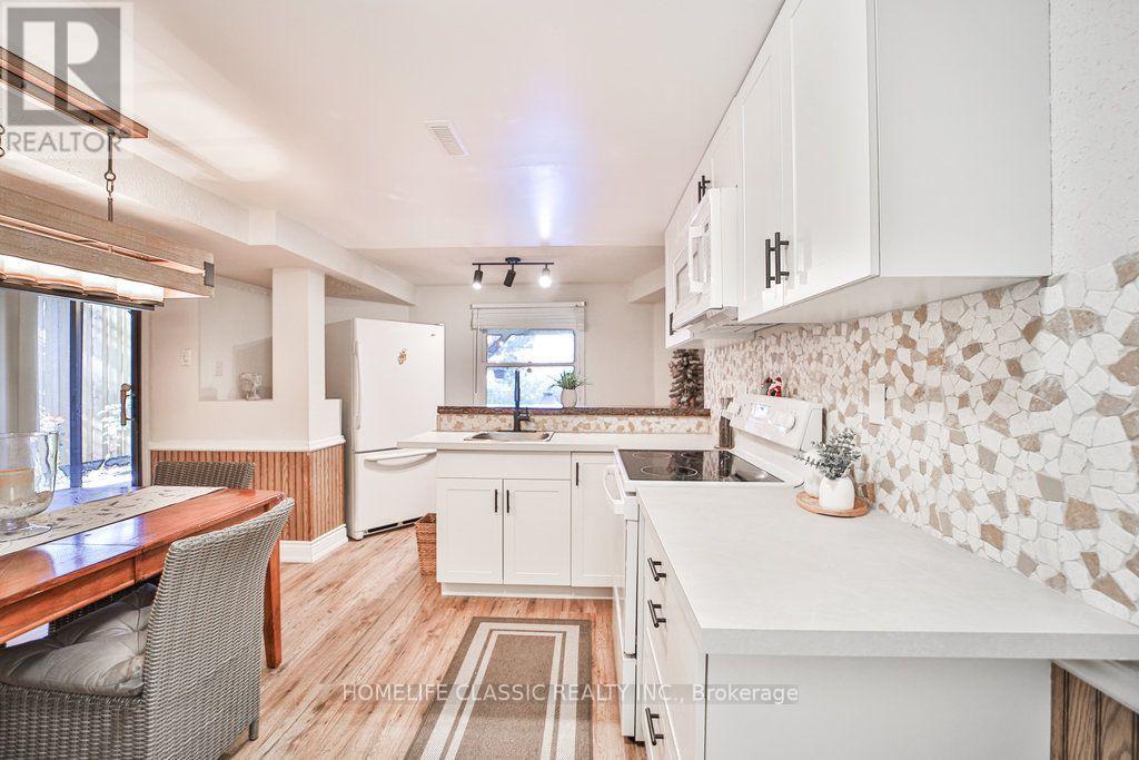 427 Crossland Gate, Newmarket, Ontario  L3X 1B9 - Photo 21 - N13876660