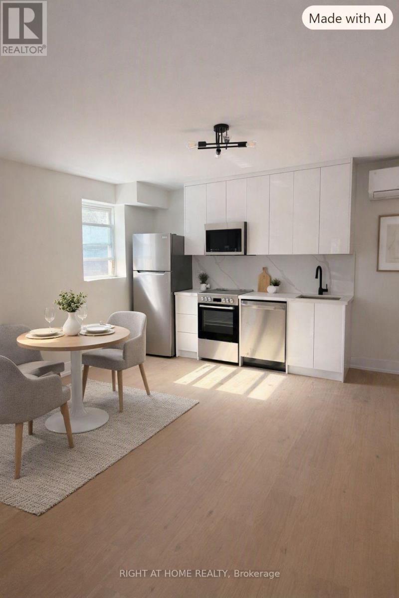 201 - 3384 LAKE SHORE BOULEVARD W, Toronto, Ontario
