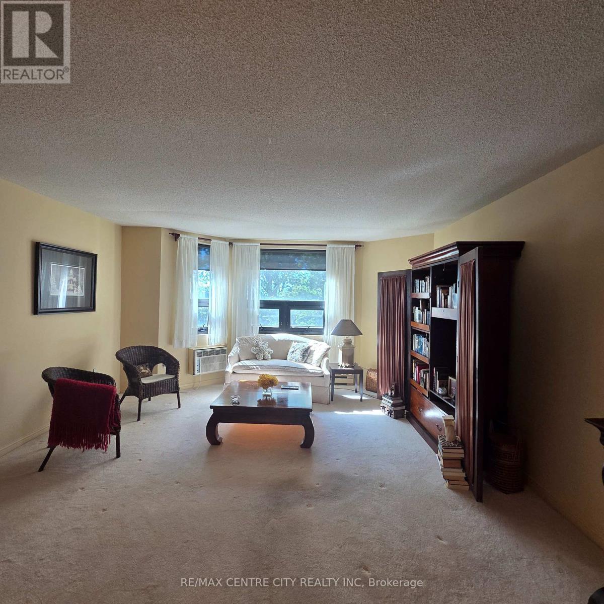 203 - 549 Ridout Street N, London East, Ontario  N6A 5N5 - Photo 6 - X13683734