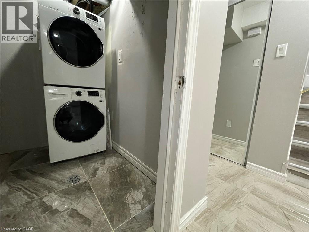 3274 Apricot Street Unit# Lower, Mississauga, Ontario  L5N 8B1 - Photo 5 - 40870514