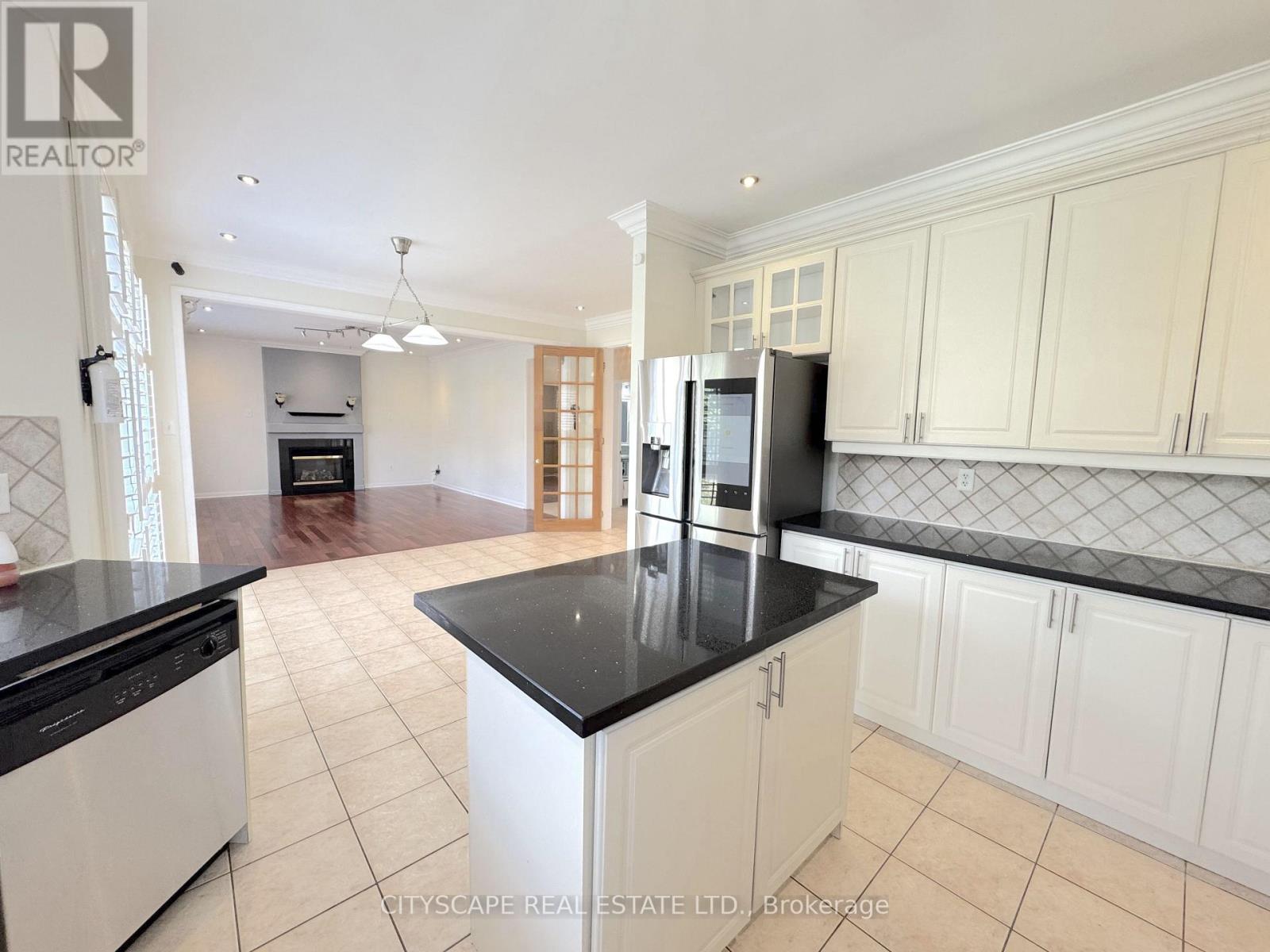 4 Serviceberry Crescent, Brampton, Ontario  L6P 2J7 - Photo 14 - W13884604
