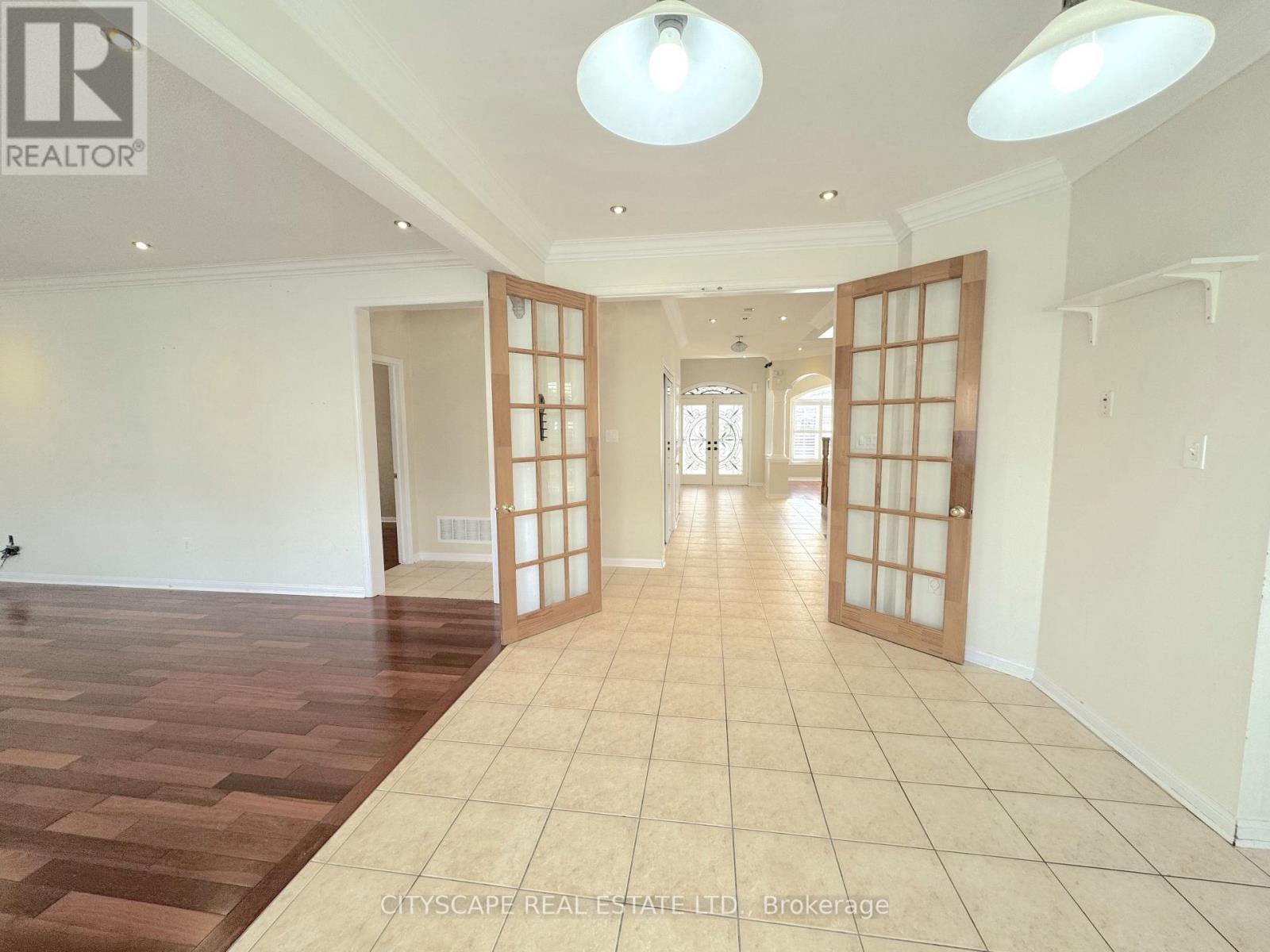 4 Serviceberry Crescent, Brampton, Ontario  L6P 2J7 - Photo 16 - W13884604