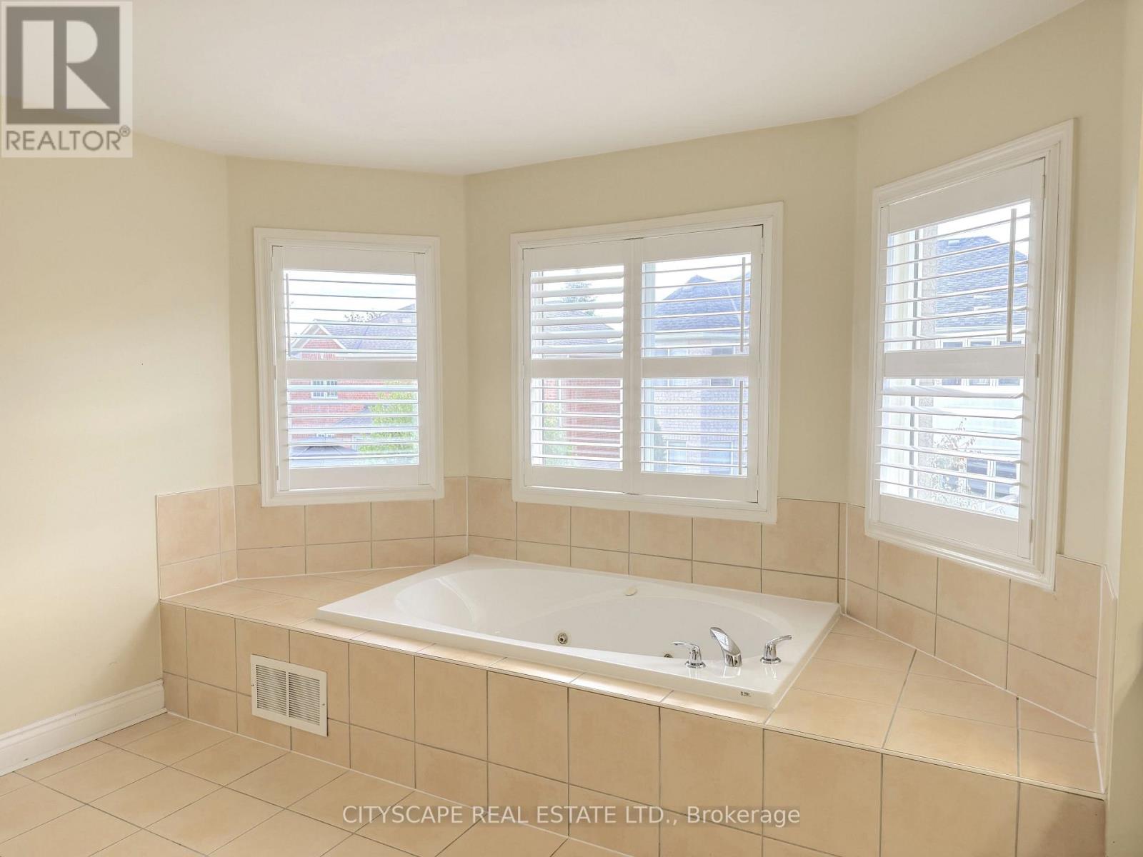 4 Serviceberry Crescent, Brampton, Ontario  L6P 2J7 - Photo 25 - W13884604