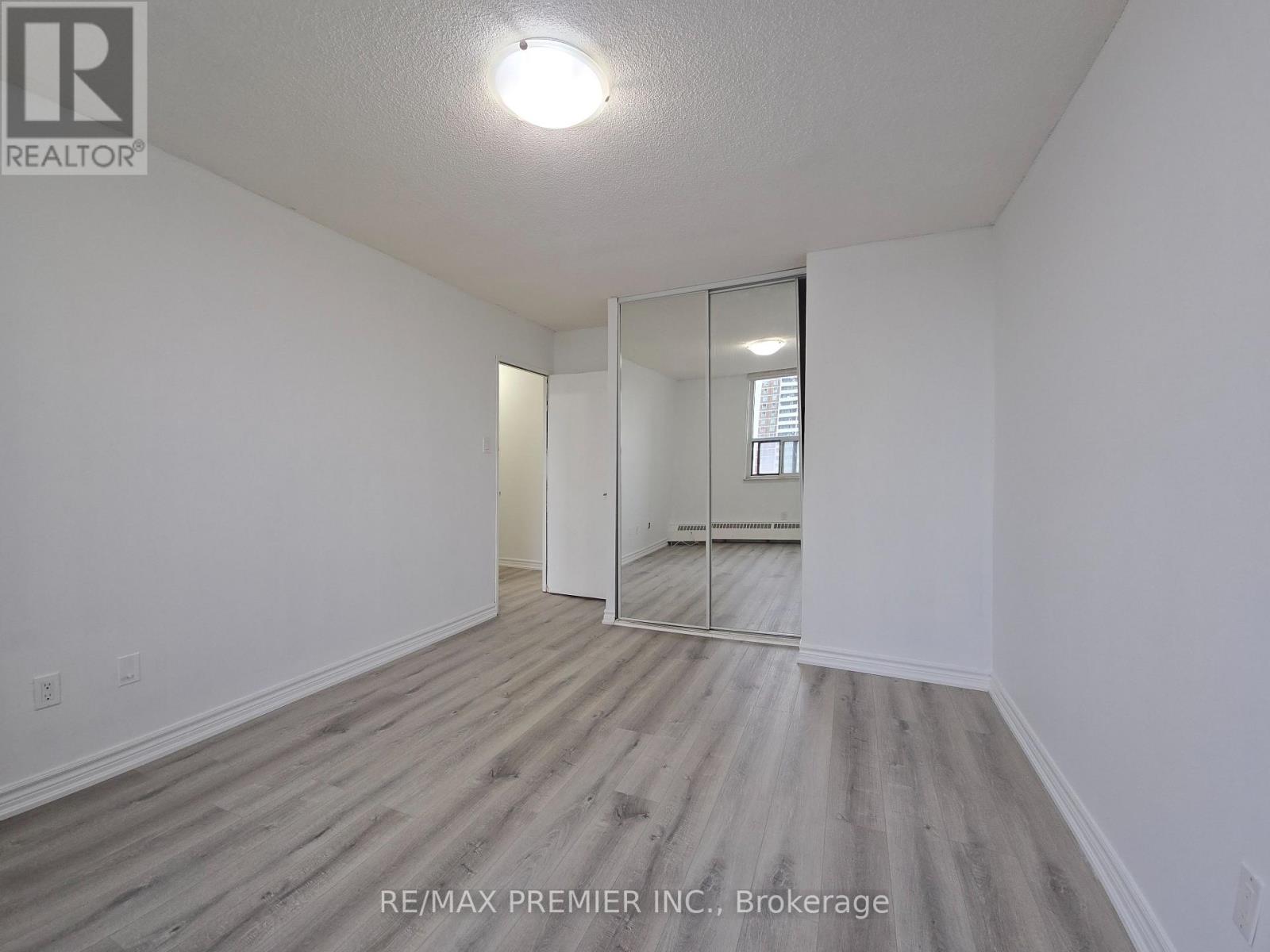 3390 Weston Road, Toronto (Humbermede), Ontario  M9M 2X3 - Photo 14 - W13884612