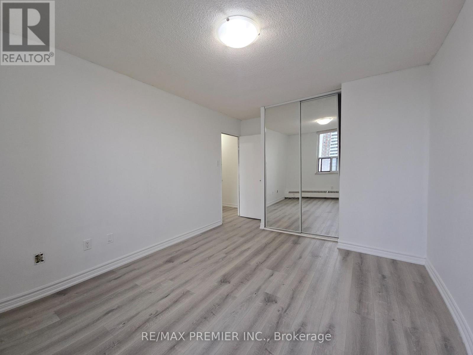 3390 Weston Road, Toronto (Humbermede), Ontario  M9M 2X3 - Photo 15 - W13884612