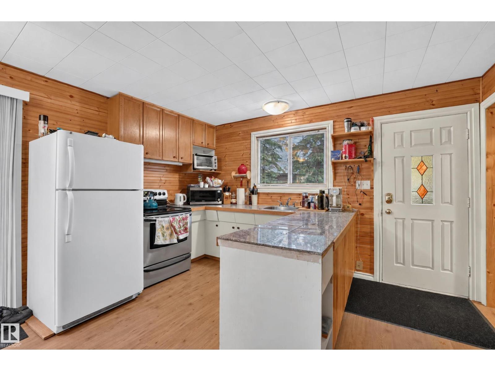 5 ALDER AV