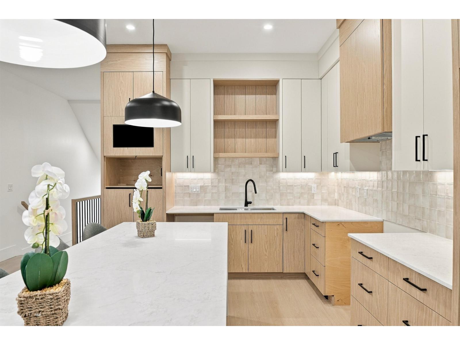 102 11448 138a Street, Surrey, British Columbia  V3R 0J3 - Photo 6 - R3173775