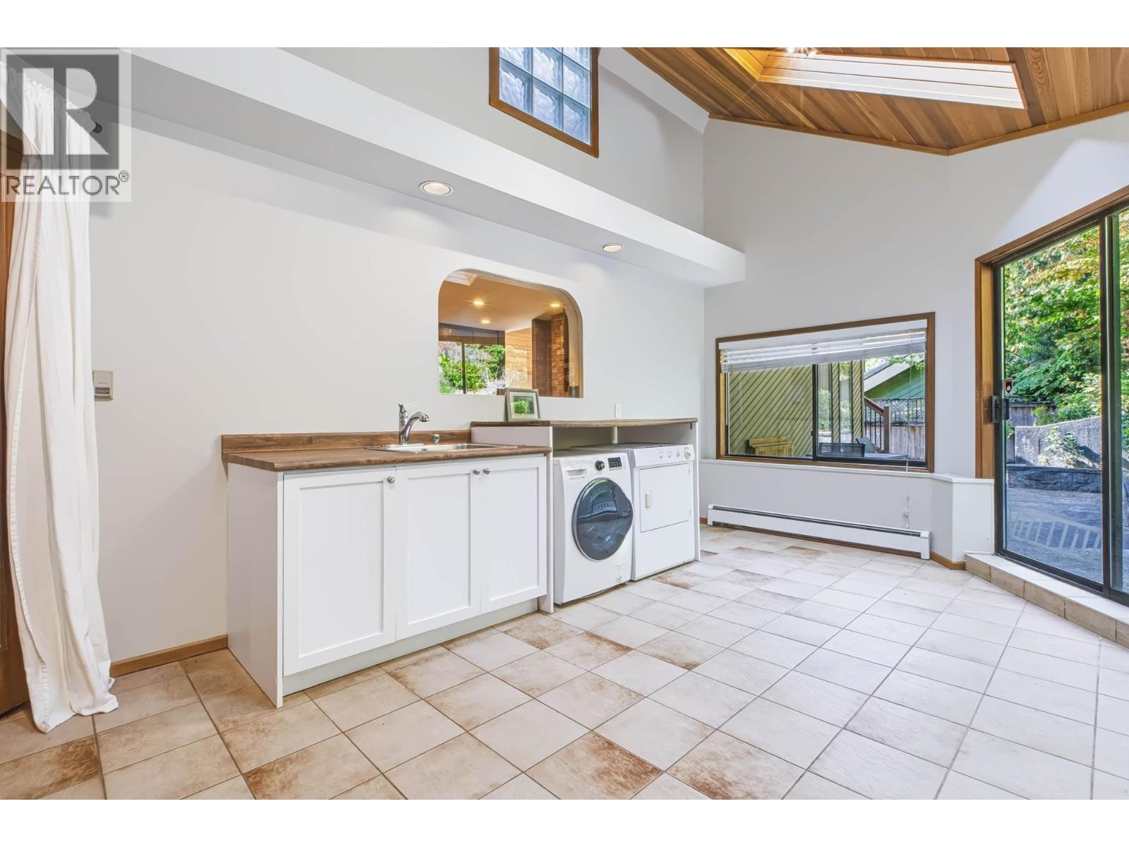 60 Walton Way, Port Moody, British Columbia  V3H 3P3 - Photo 21 - R3143213