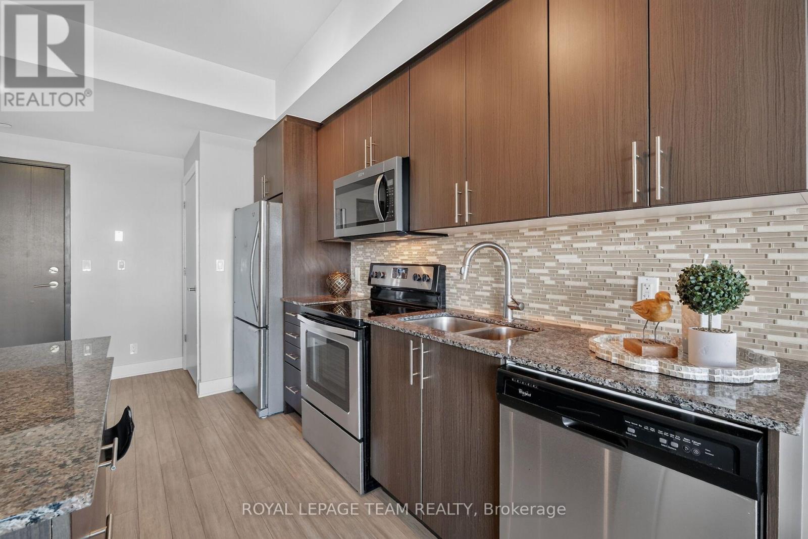1102 - 118 Holmwood Avenue, Ottawa, Ontario  K1S 5J5 - Photo 10 - X13884714
