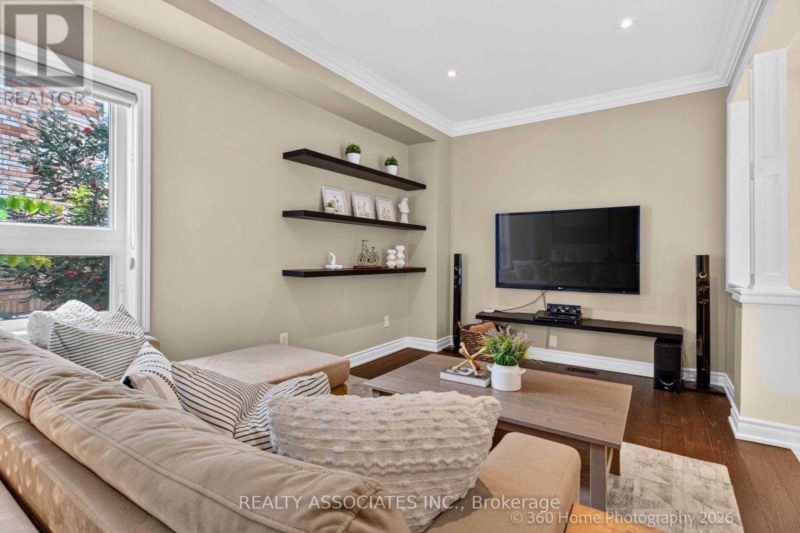 128 Coalbrook Court, Vaughan, Ontario  L4L 9B6 - Photo 6 - N13884650