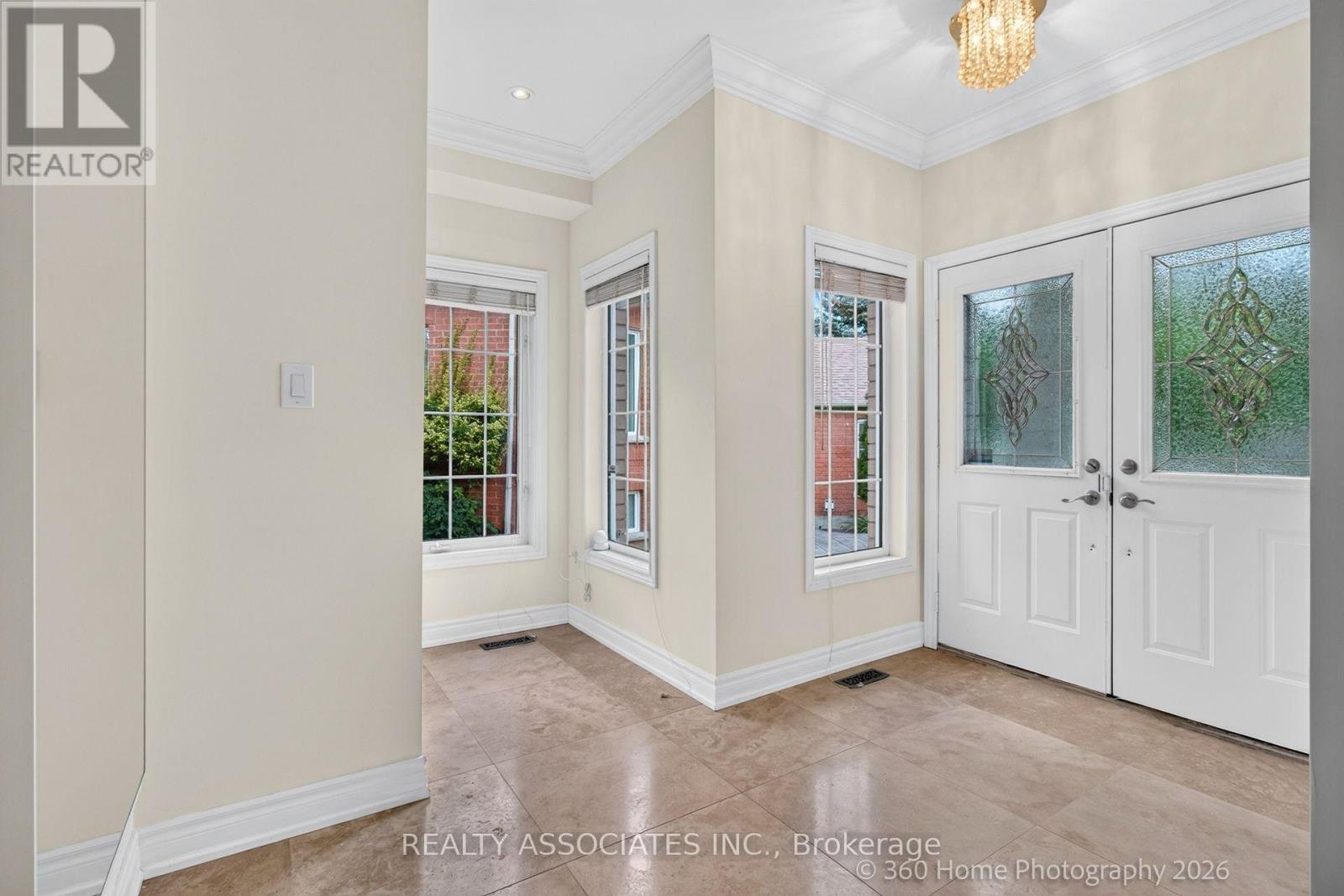 128 Coalbrook Court, Vaughan, Ontario  L4L 9B6 - Photo 9 - N13884650