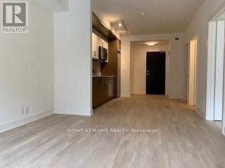 253 - 1575 Lakeshore Road W, Mississauga, Ontario  L5J 1J4 - Photo 2 - W13884654