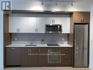 253 - 1575 Lakeshore Road W, Mississauga, Ontario  L5J 1J4 - Photo 5 - W13884654