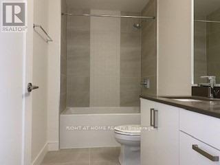 253 - 1575 Lakeshore Road W, Mississauga, Ontario  L5J 1J4 - Photo 9 - W13884654
