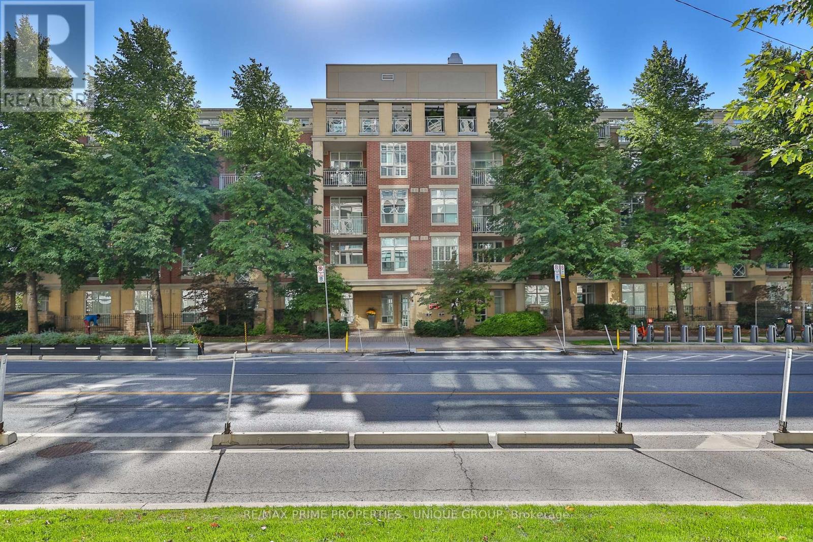 202 - 2511 BLOOR STREET W, Toronto, Ontario