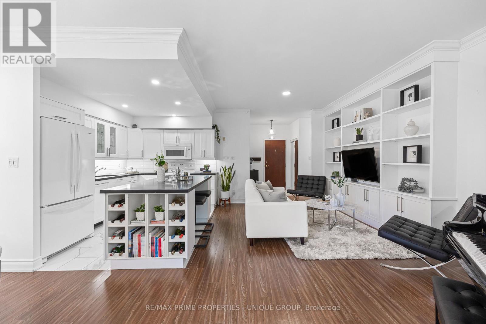202 - 2511 Bloor Street W, Toronto, Ontario  M6S 5A6 - Photo 13 - W13884694