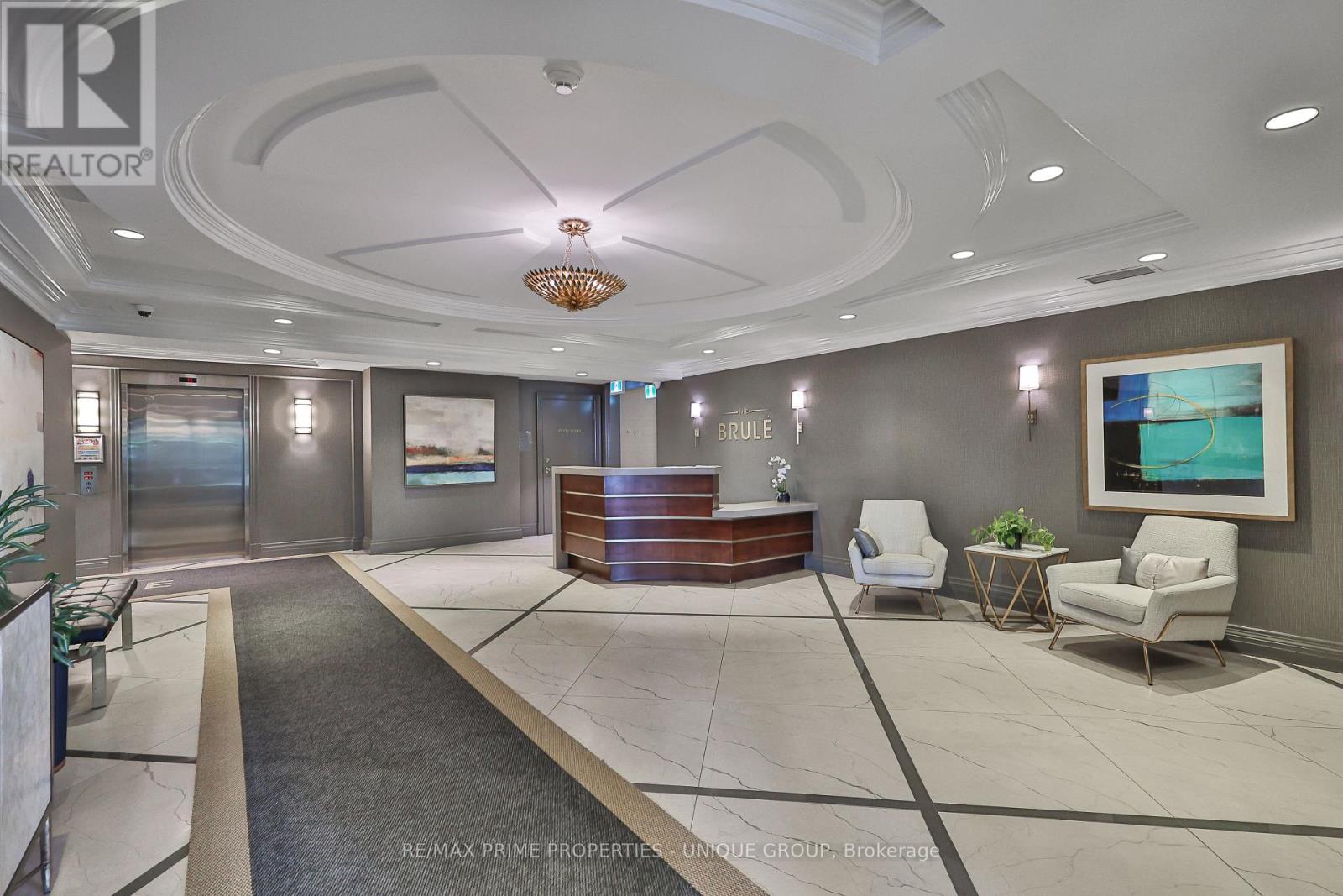 202 - 2511 Bloor Street W, Toronto, Ontario  M6S 5A6 - Photo 4 - W13884694