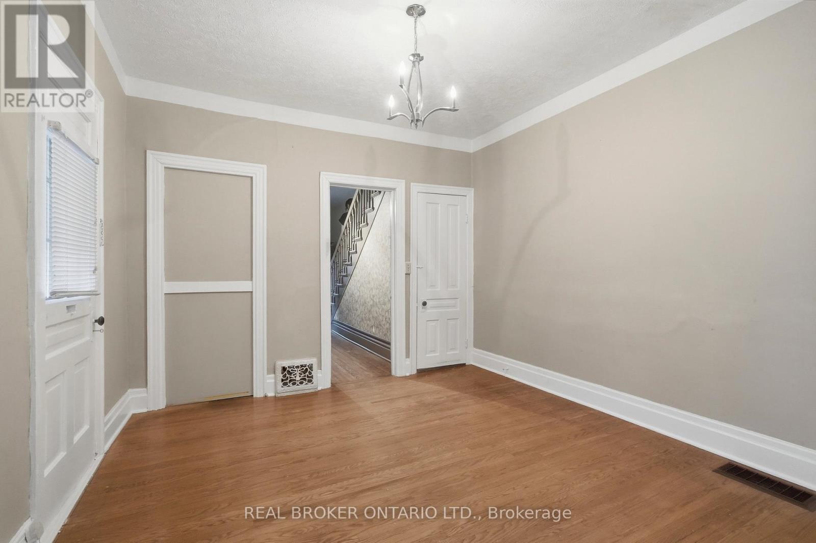 418 Main Street W, Hamilton, Ontario  L8P 1K6 - Photo 12 - X13884652