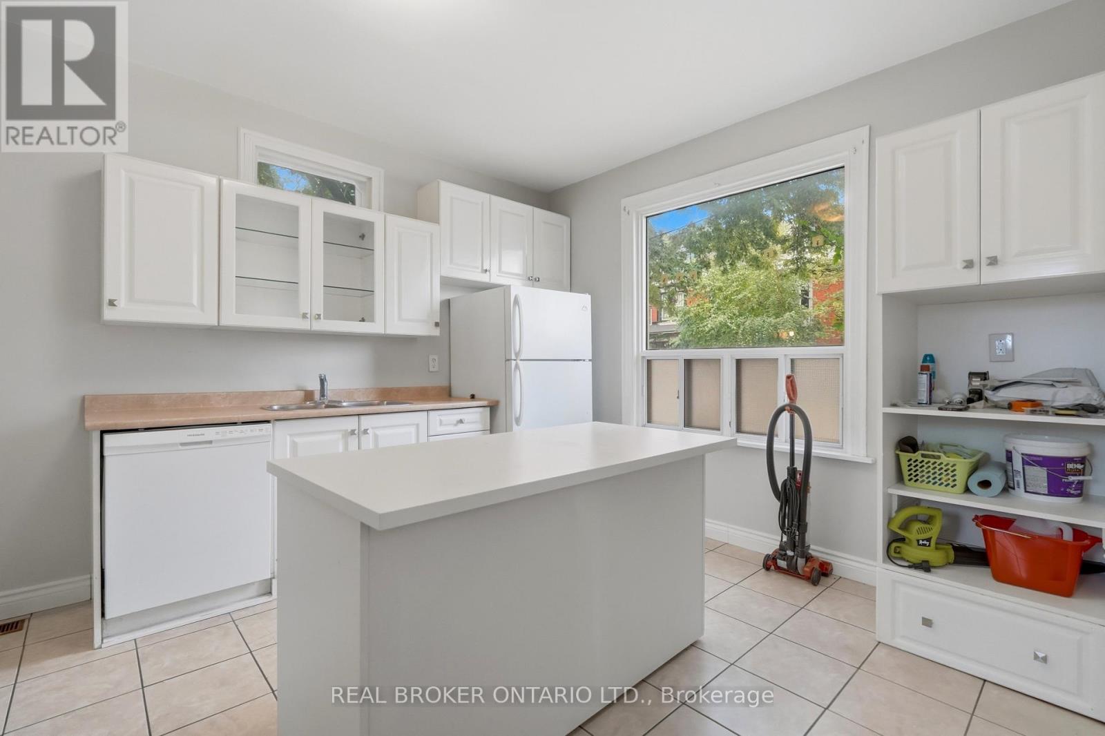418 Main Street W, Hamilton, Ontario  L8P 1K6 - Photo 16 - X13884652