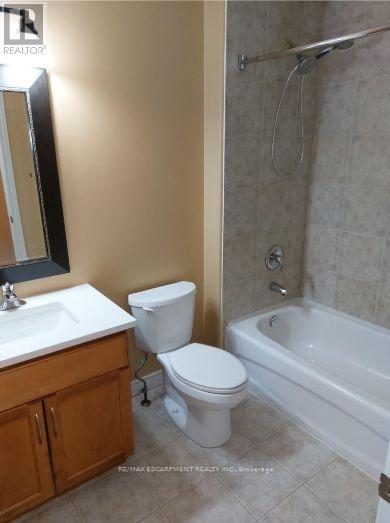 16 Magnificent Way, Hamilton, Ontario  L0R 1C0 - Photo 10 - X13884692
