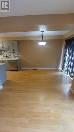 16 Magnificent Way, Hamilton, Ontario  L0R 1C0 - Photo 5 - X13884692