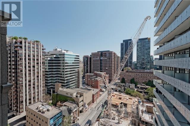1606 - 35 Hayden Street, Toronto, Ontario M4Y 3C3 - Photo 2 - C13884732