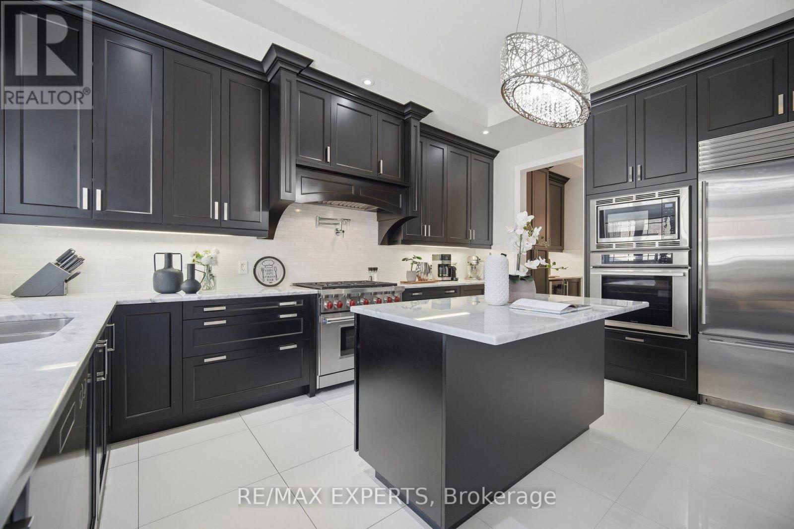 91 Woodgate Pines Drive, Vaughan, Ontario  L4H 4A4 - Photo 15 - N13884794