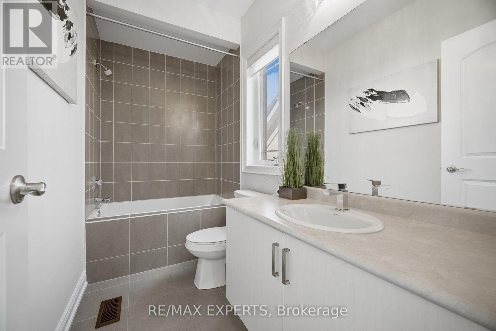 91 Woodgate Pines Drive, Vaughan, Ontario  L4H 4A4 - Photo 34 - N13884794