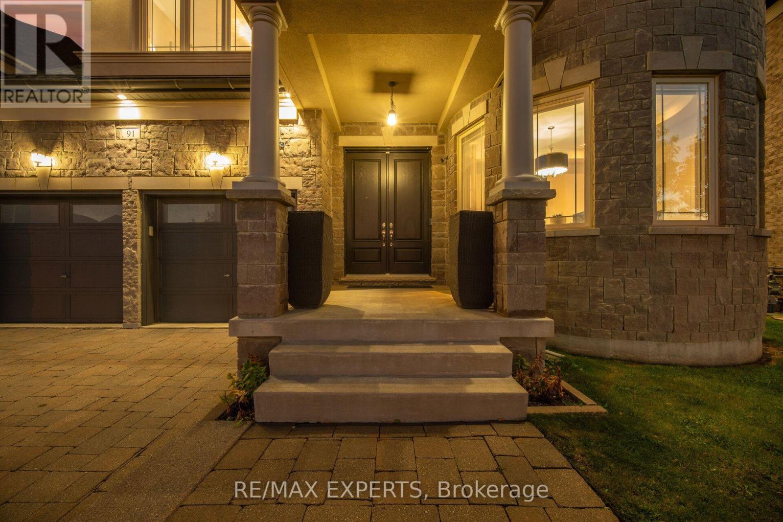 91 Woodgate Pines Drive, Vaughan, Ontario  L4H 4A4 - Photo 5 - N13884794
