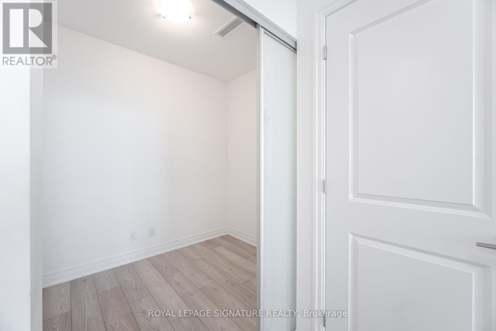 3007 - 36 Elm Drive, Mississauga, Ontario  L5B 0N3 - Photo 24 - W13884790