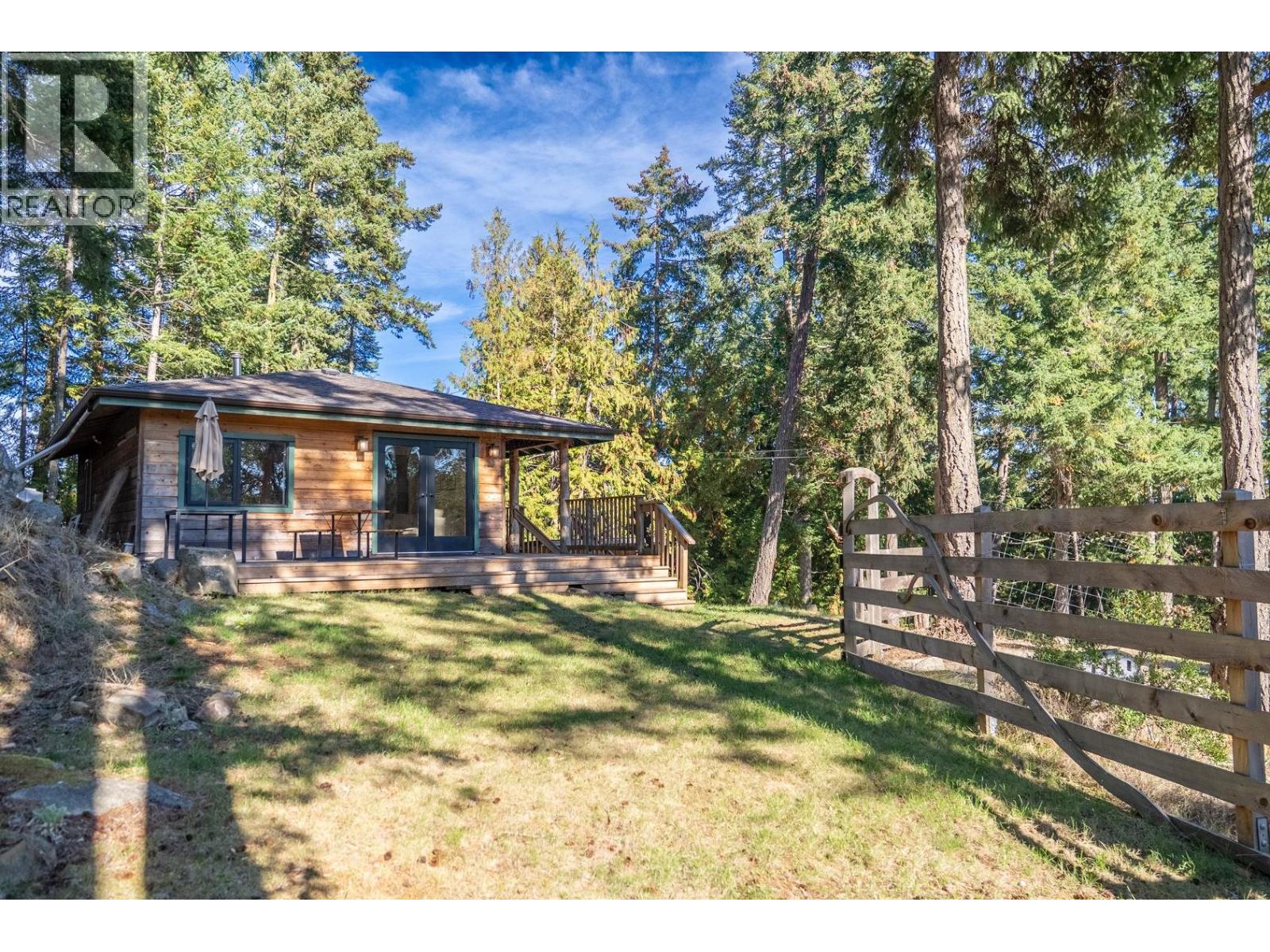 4318 Port Washington Road, Pender Island, British Columbia  V0N 2M1 - Photo 21 - R3174162
