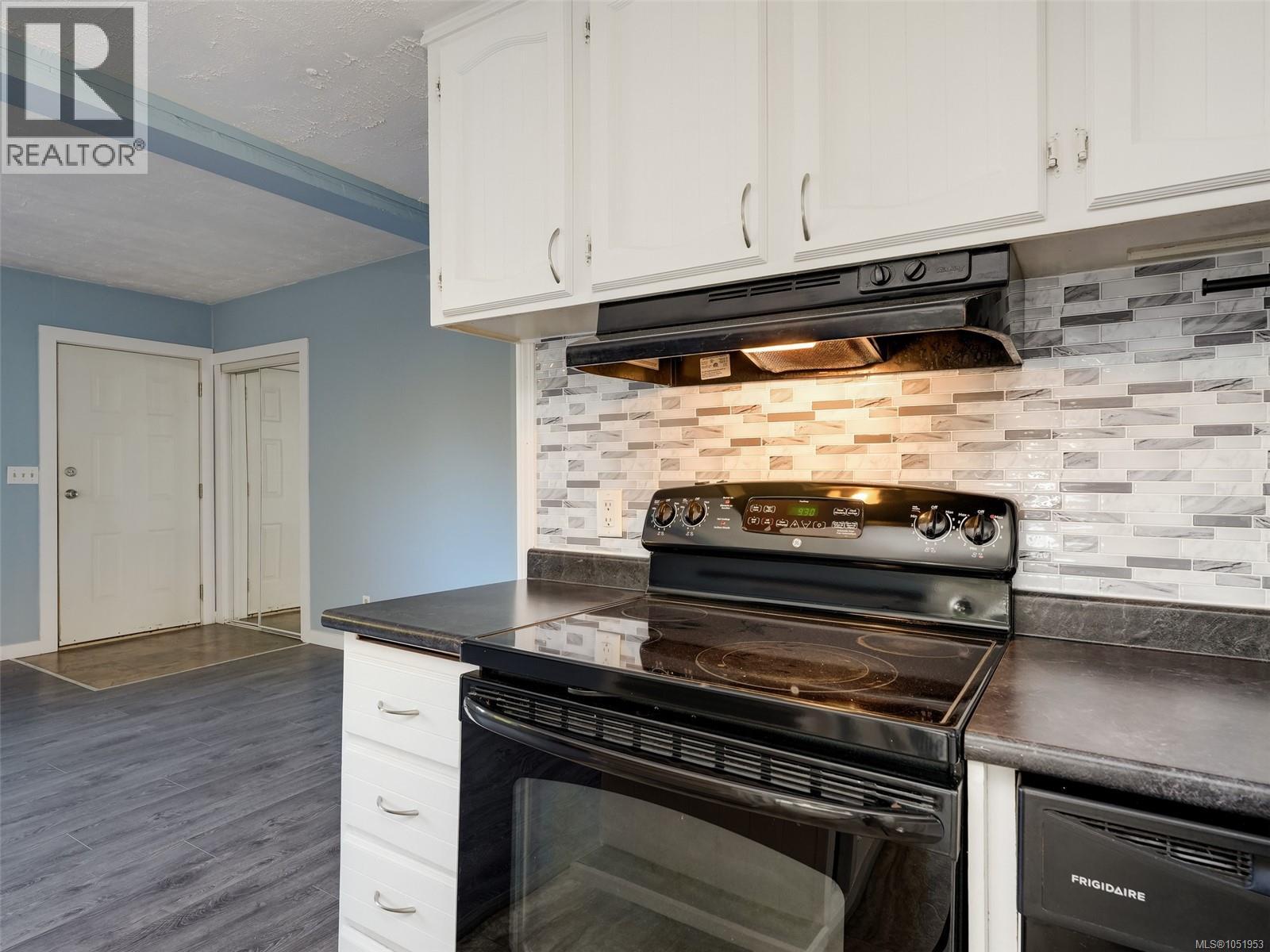 6609 Helgesen Rd, Sooke, British Columbia  V9Z 0V7 - Photo 10 - 1051953
