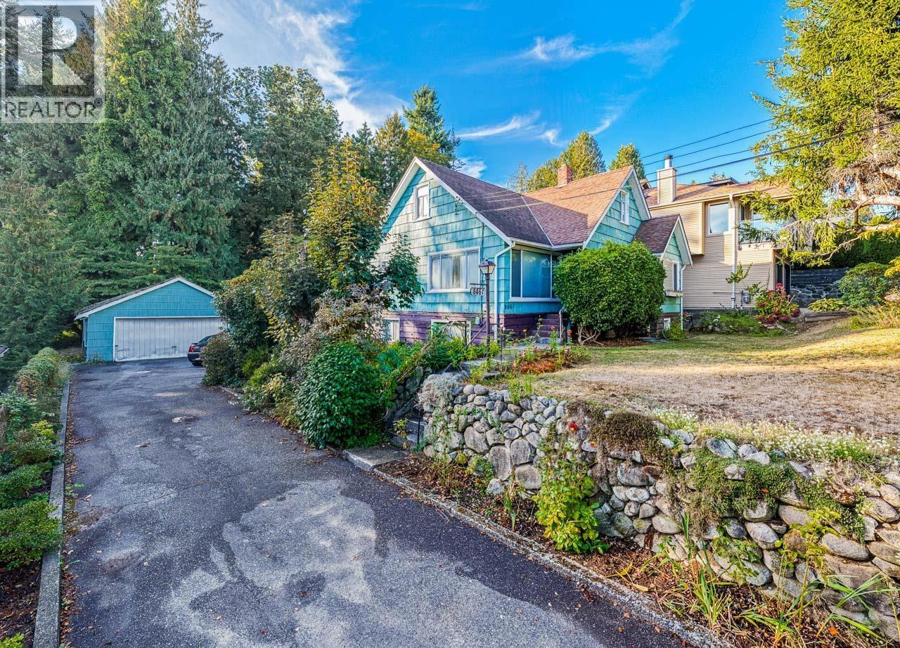 8061 Mcgregor Avenue, Burnaby, British Columbia  V5J 4H7 - Photo 4 - R3171387