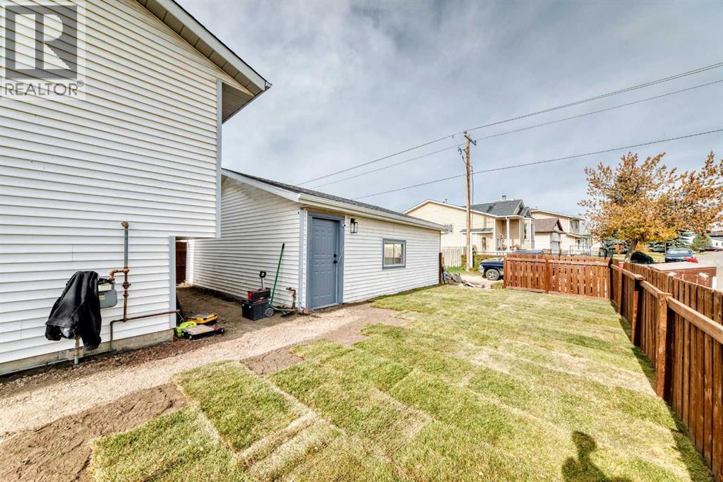68 Erin Park Drive SE, Calgary, Alberta  T2B 2Z9 - Photo 42 - A2350508
